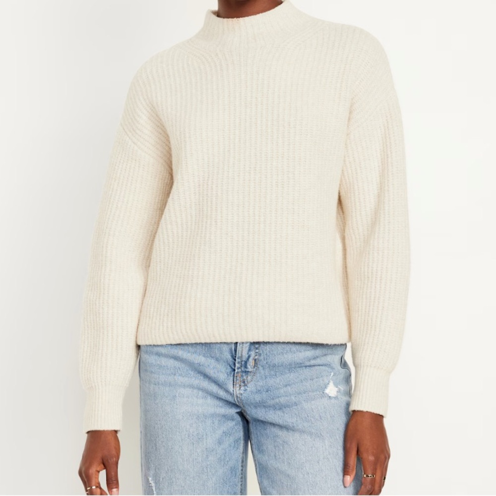 OLD NAVY Woman's Cropped Mock Neck Sweater